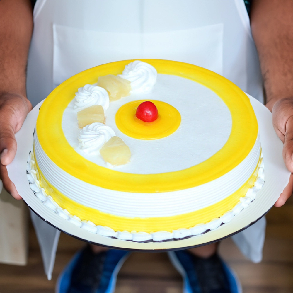 Tropical Pineapple 1kg Cake