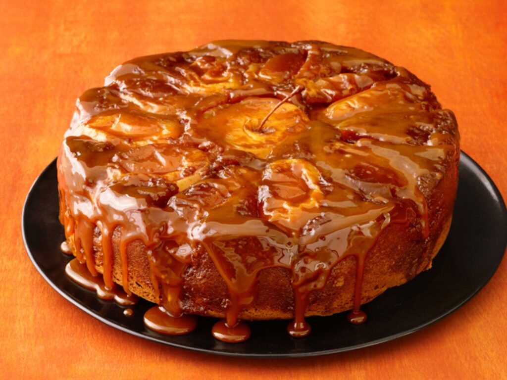 Caramel and Apple Double Flavour Cake 
